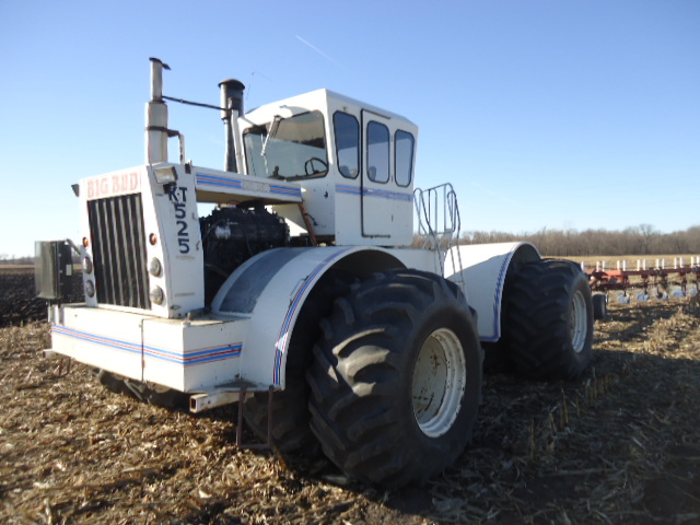 Used farm equipment for sale at Mid Iowa Equipment